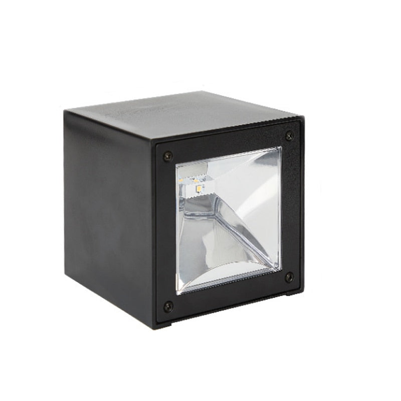 Lampada da parete quadrata da giardino a luce solare a LED Lampada da parete con sensore di luce solare IP65 Impermeabile Cortile Cortile Balcone Recinzione Decorazione Lampade