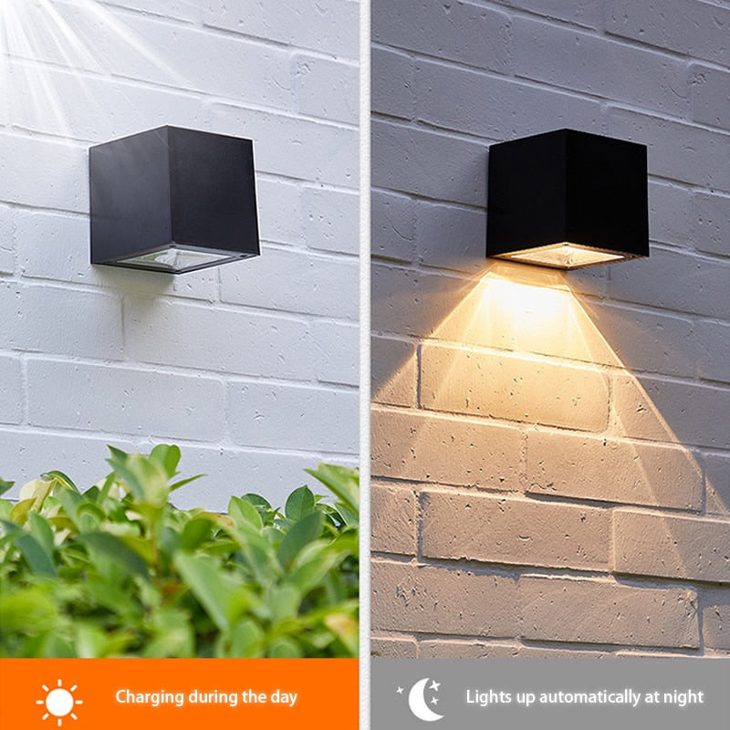 Lampada da parete quadrata da giardino a luce solare a LED Lampada da parete con sensore di luce solare IP65 Impermeabile Cortile Cortile Balcone Recinzione Decorazione Lampade
