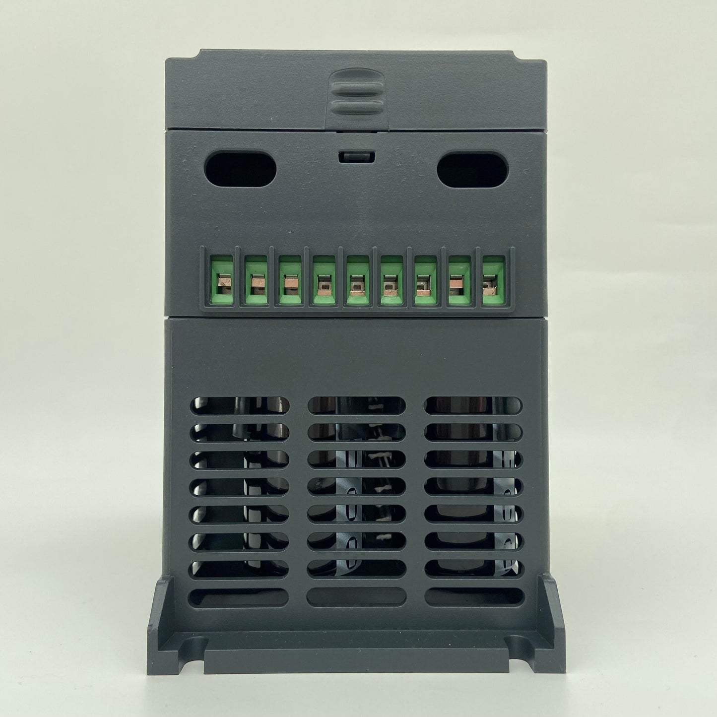 Frequency Inverter 0.7KW 1.5KW 2.2KW AC 220V Single Phase Speed Controller 50HZ 60HZ Photovoltaic Solar Pump VFD