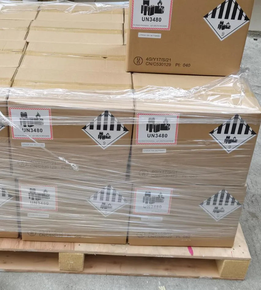 Howell 12v 100ah Battery, LiFePO4 Lifepo4 Battery Pack, 12V 100Ah, waterproof, high capacity, RV/BOAT/Golf Cart compatible.