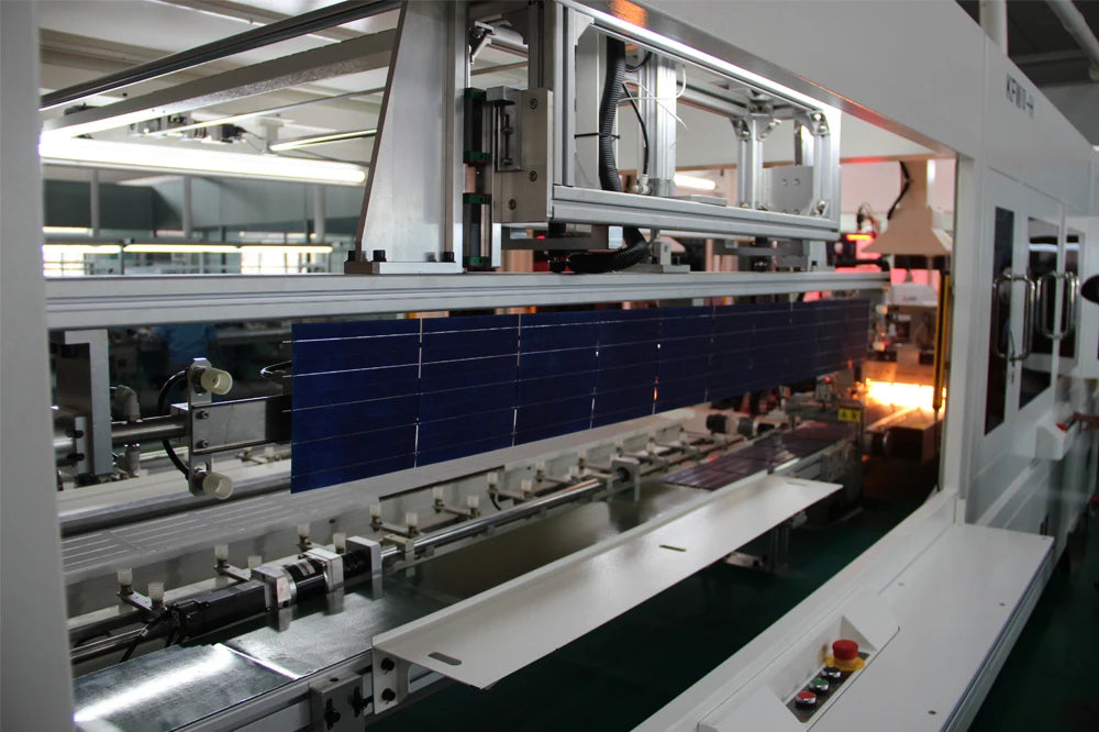 Jingyang Solar Panel, Sturdy and durable solar panel package with strong box design and efficient heat dissipation.