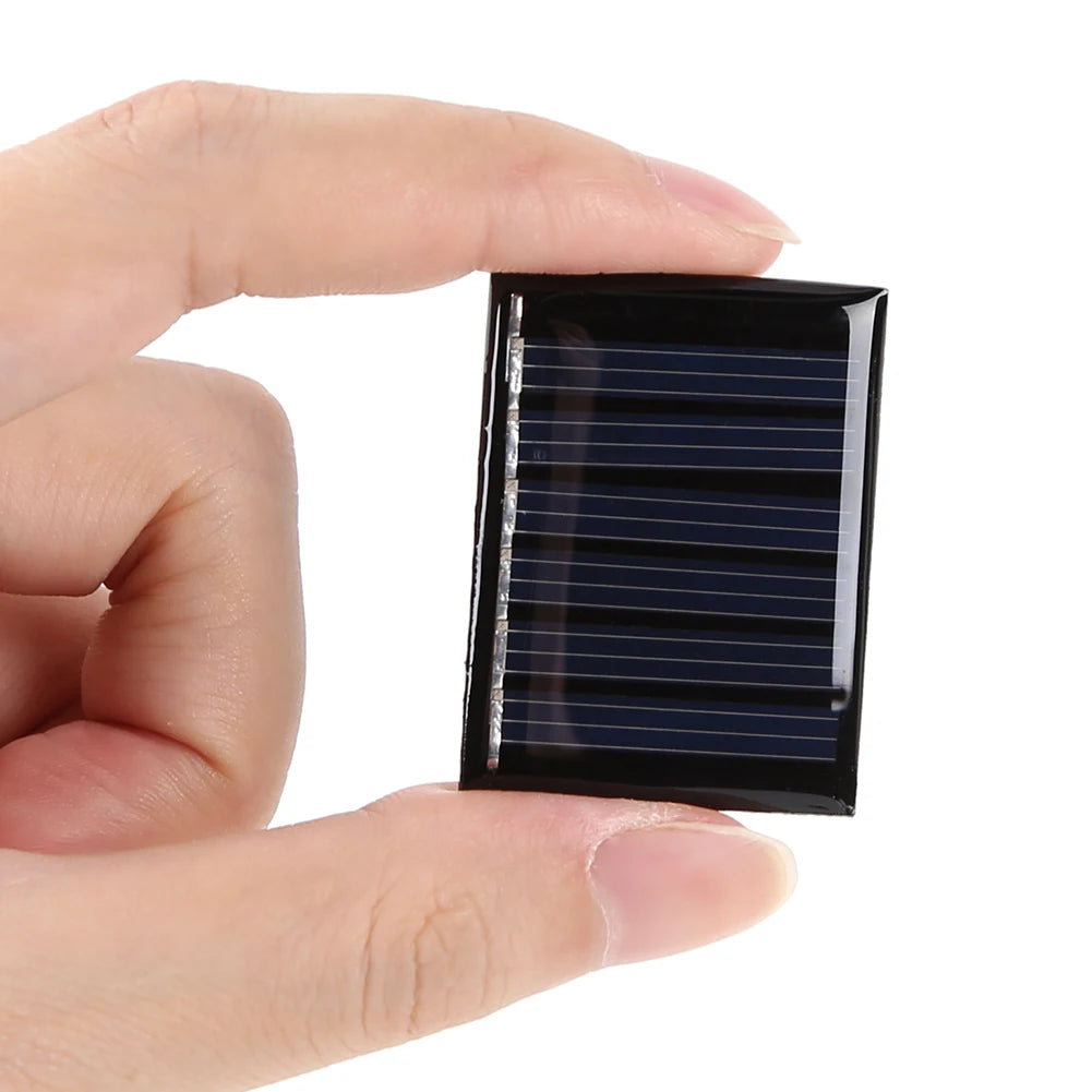 0.15W 3V Mini Solar Panel, Water accumulation in the frame is prevented from freezing and deforming using unique technology.