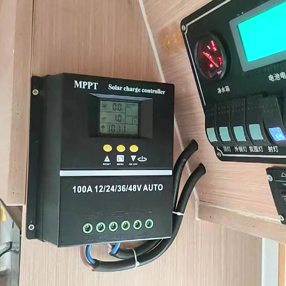 100A 80A 60A MPPT Solar Charge Controller, Solar charge controller for automotive use, suitable for 12V-48V systems, with LCD display and USB port.