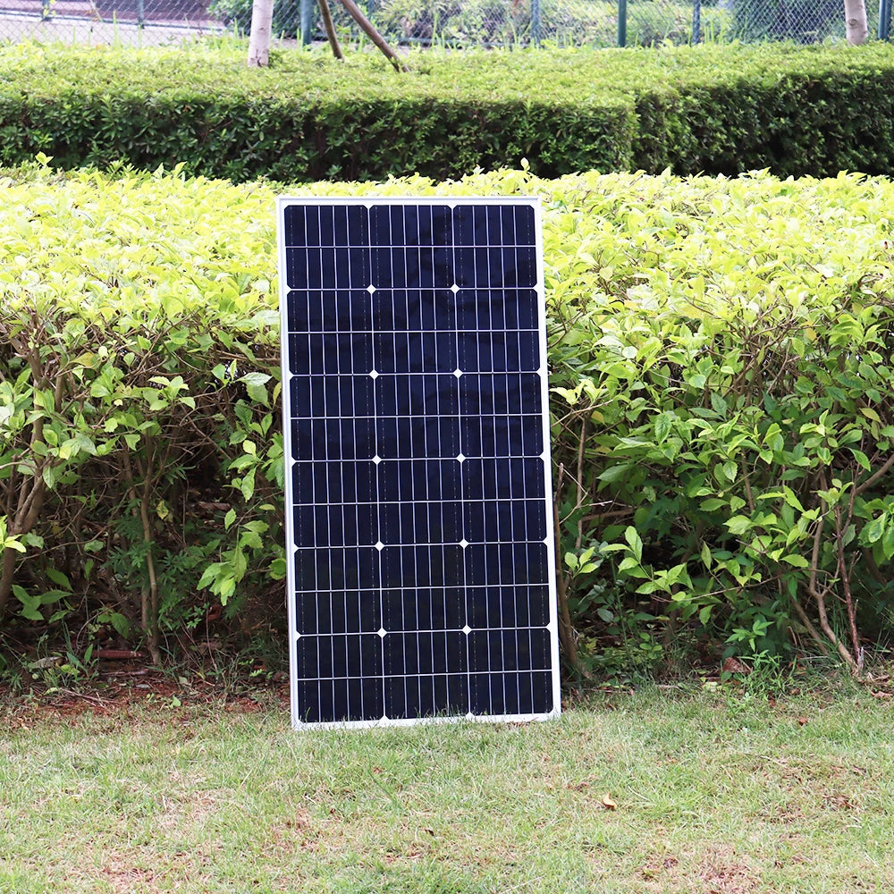 Foldable solar panel with monocrystalline silicon cells and aluminum frame for outdoor use.