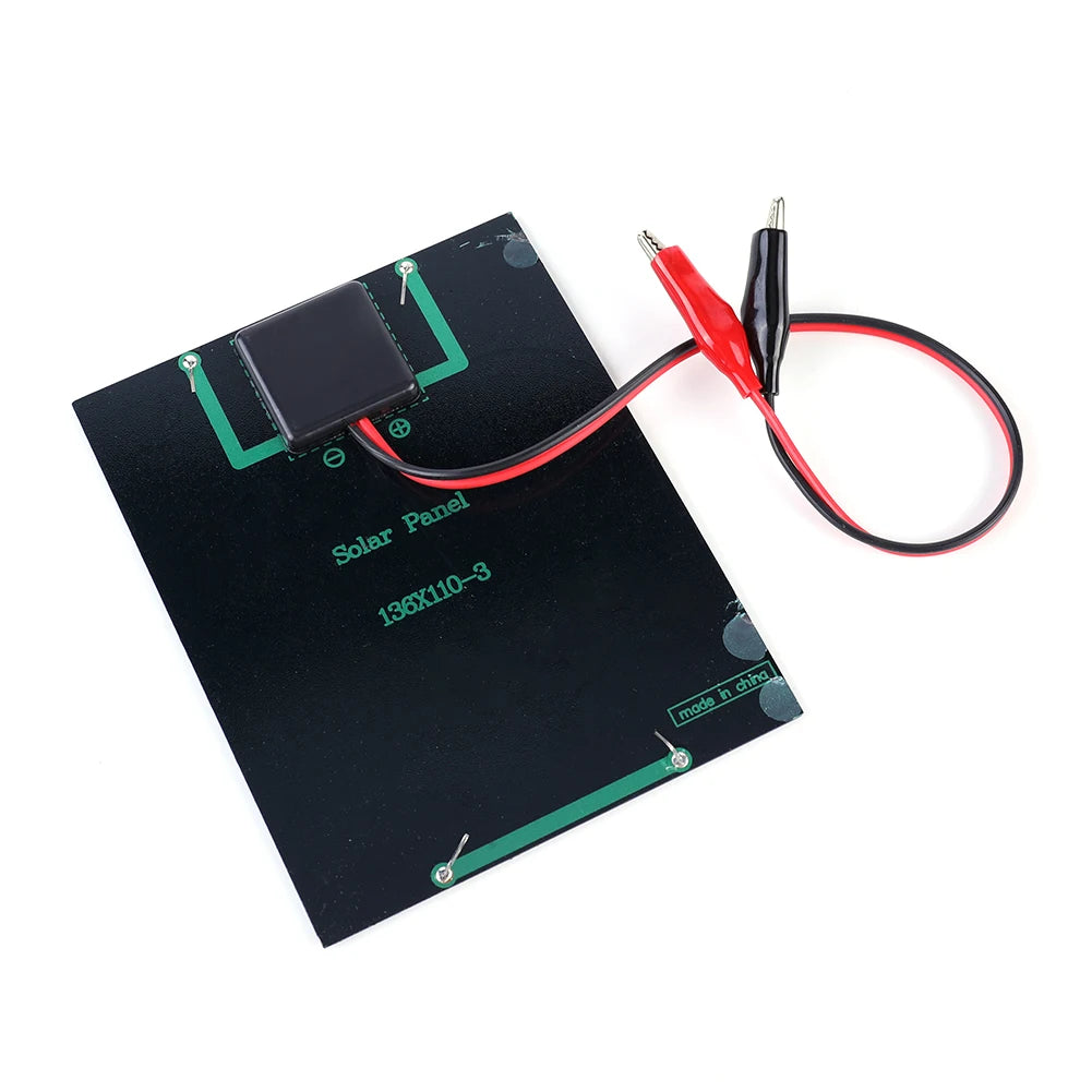 Waterproof solar panel for charging 9-12V batteries with 5W power output and 12V voltage rating.