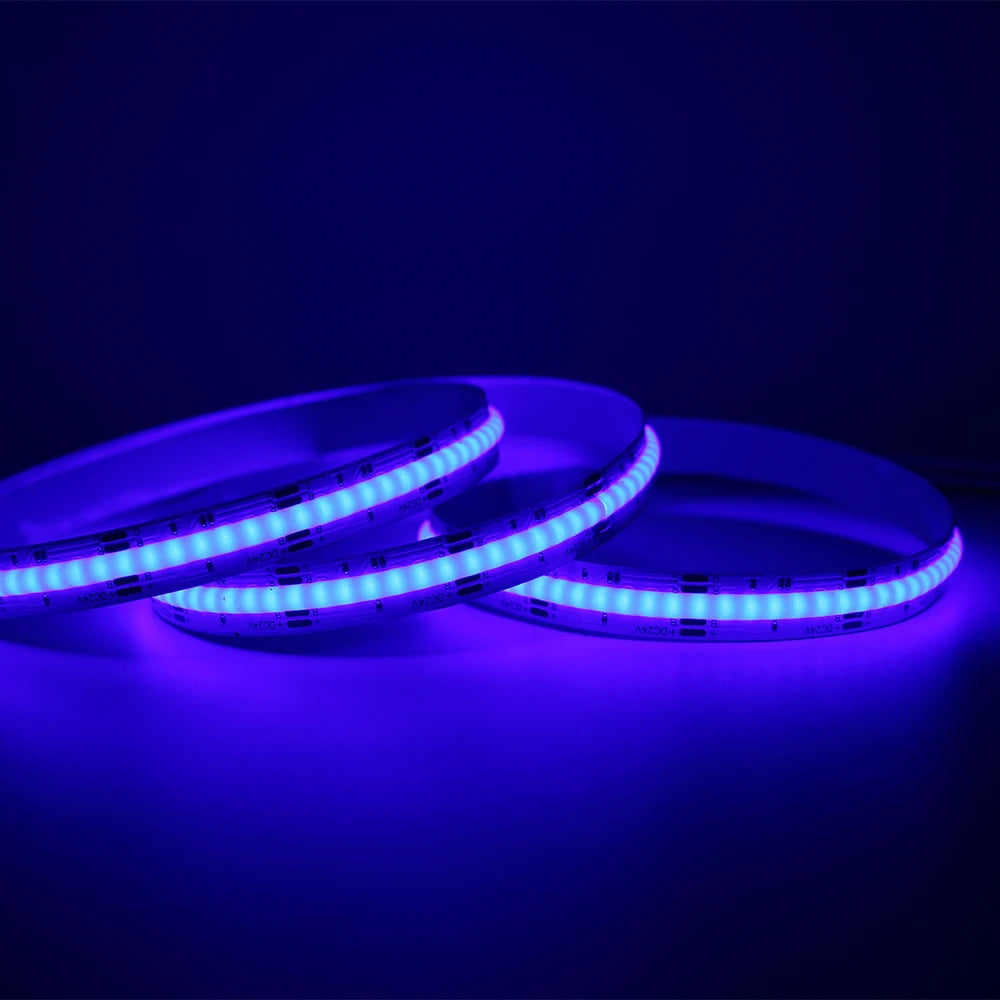 RGB COB LED Strip Light, High-brightness LED strip with 756 LEDs, operating efficiently at a low temperature of 6°C.