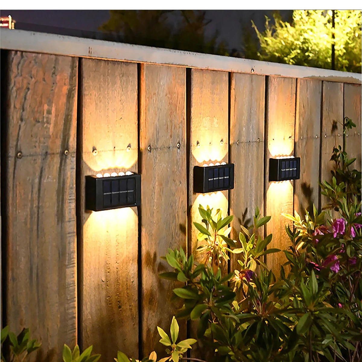 Solar-powered LED light with modern style and specifications including 3-year warranty and IP65 protection.