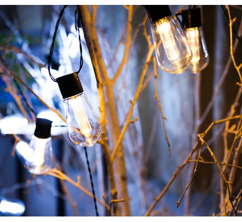 LED Solar String Light, Long-lasting: Enjoy until late with a full charge that lasts 5-6 hours.
