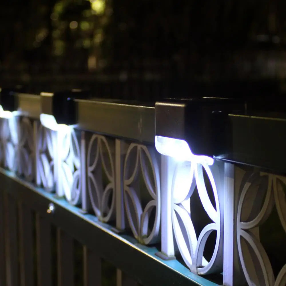 Xiaomi LED Solar Path Stair Light, Solar-powered smart light control charges during the day, turning on at night.