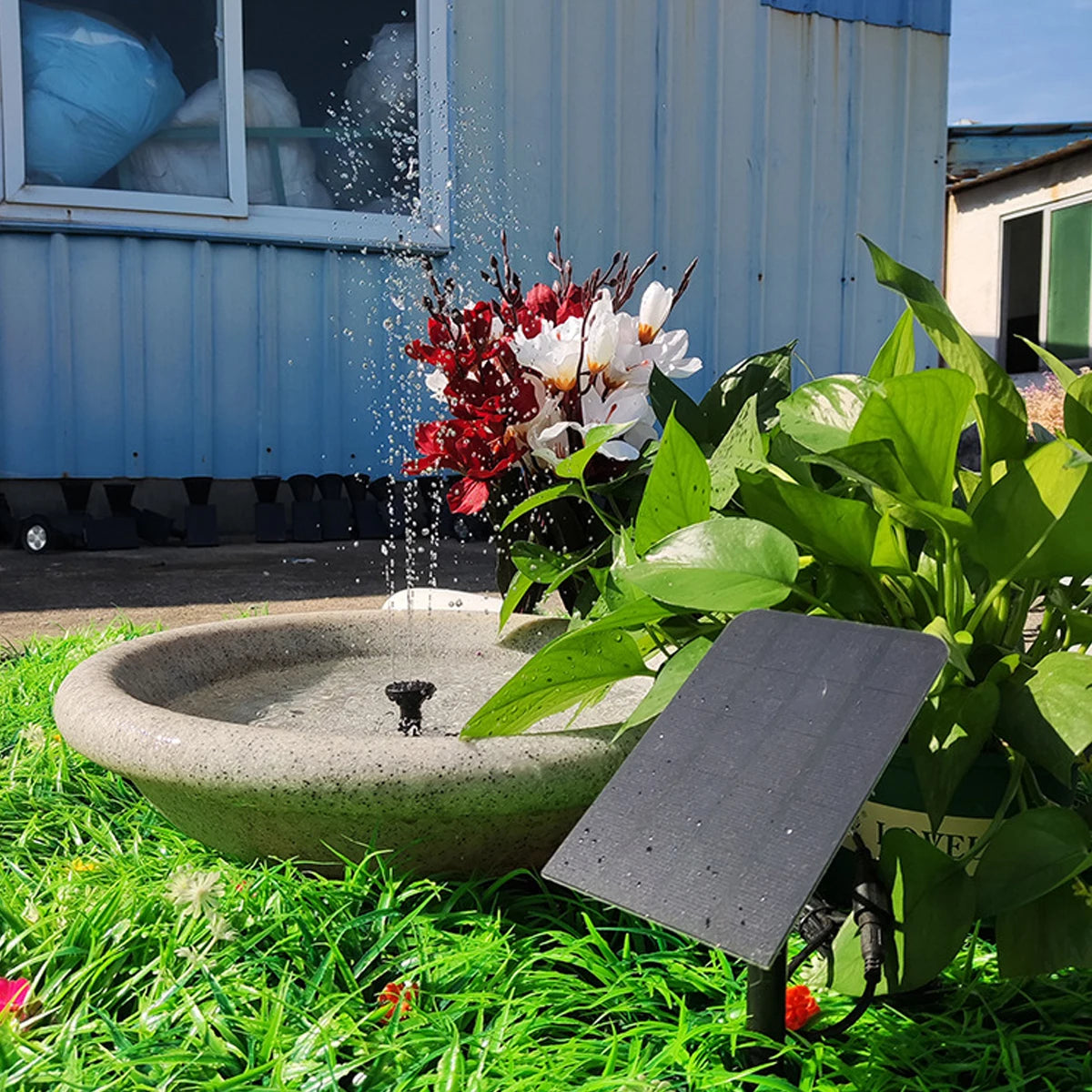 2.5W Solar Fountain, Solar-powered fountain requires direct sunlight for operation.
