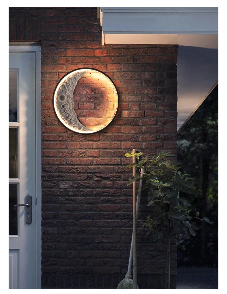 Outdoor LED Wall Light, Modern wall lamp with LED light source, stainless steel body, and IP54 protection level.