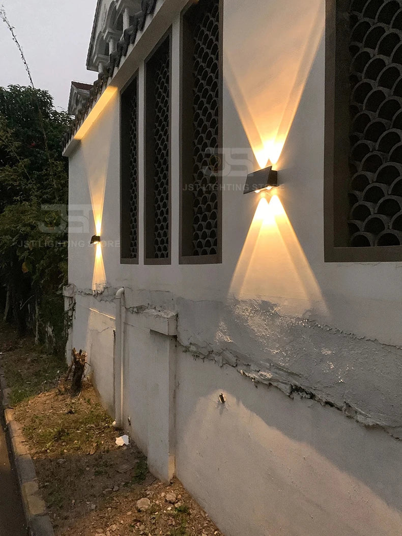 Solar LED Wall Light, Waterproof Garden Lamp, High Brightness, Modern Style